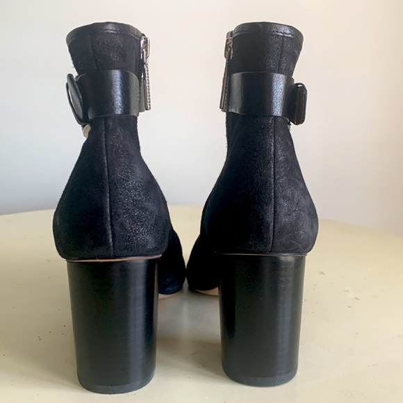 Donald J Pliner Greco Black Open-Toe Bootie - Picture 7 of 12